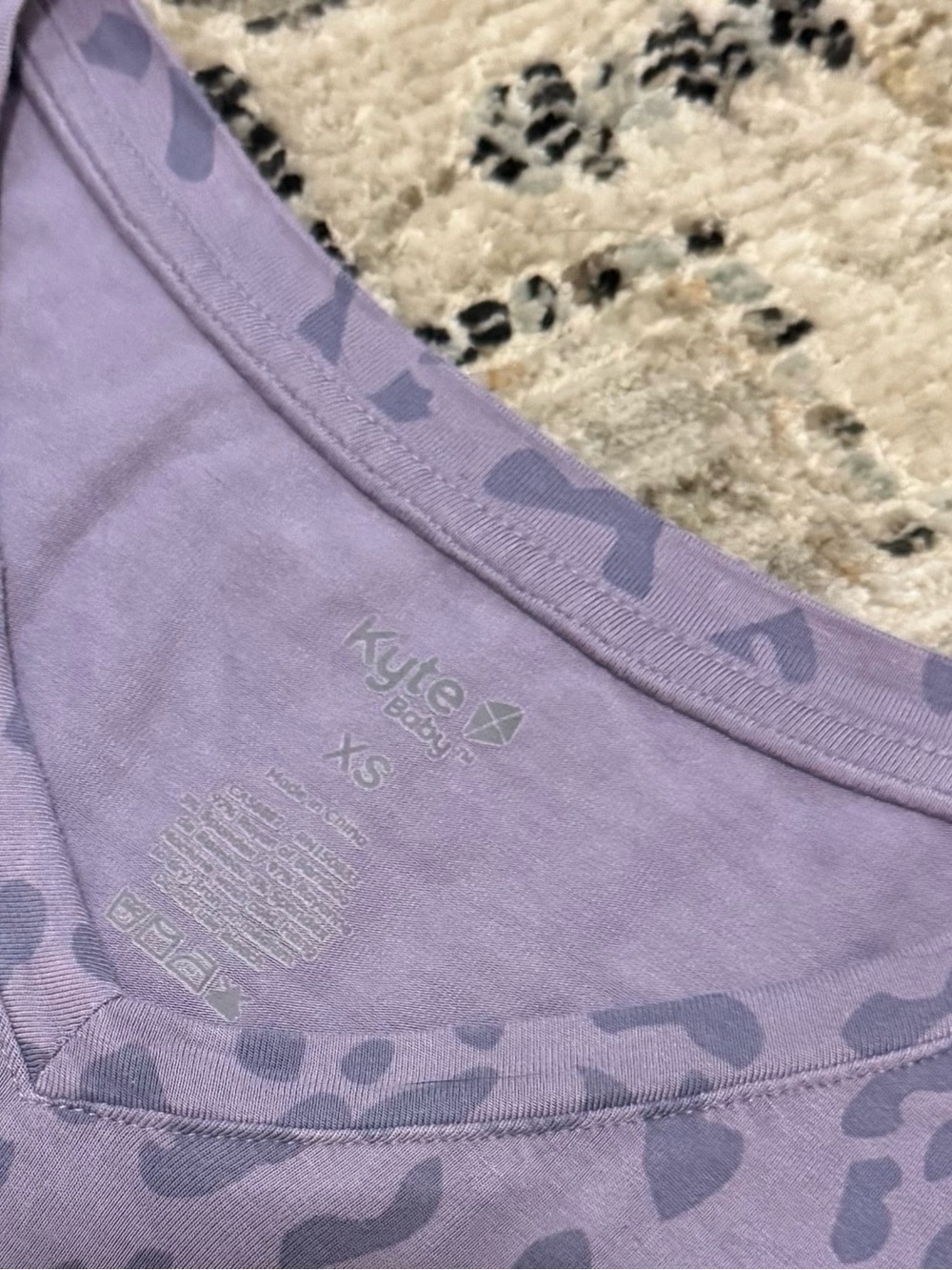 Kyte BABY Women’s V Neck Tee Bundle - Picture 7 of 7